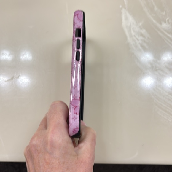 I phone 15 LV phone case. Not authentic. Brand new…never used. - Picture 4 of 6